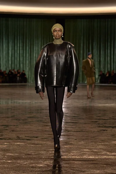Look 12